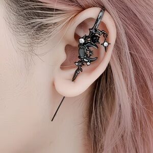 Black Gothic Ear Cuff